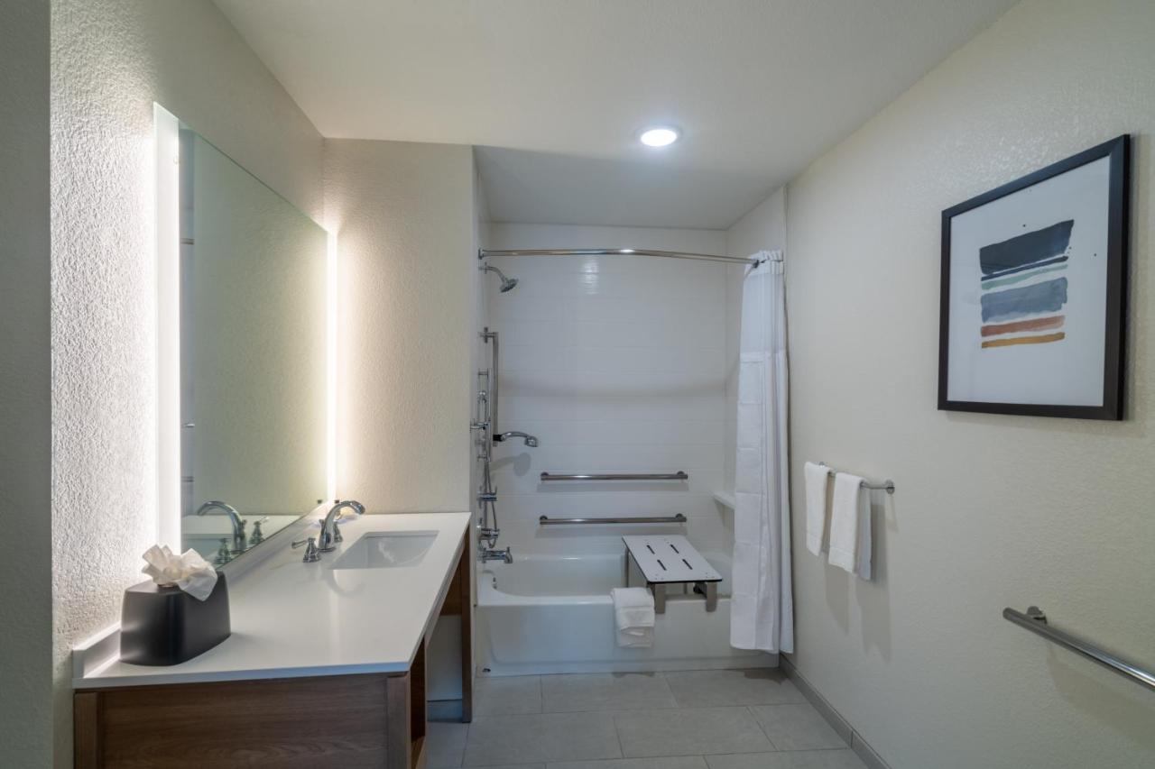 Staybridge Suites - Flowood - Nw Jackson By Ihg ภายนอก รูปภาพ